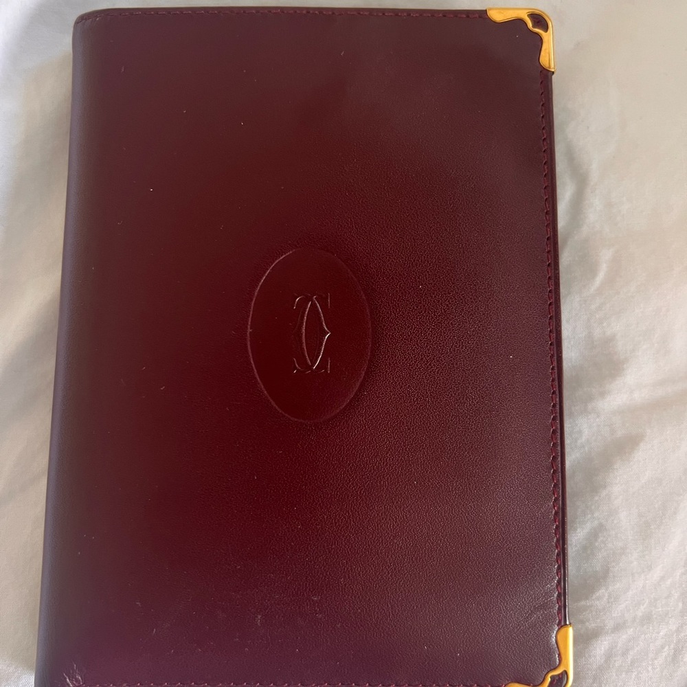 Authentic Must de Cartier vintage wallet.
